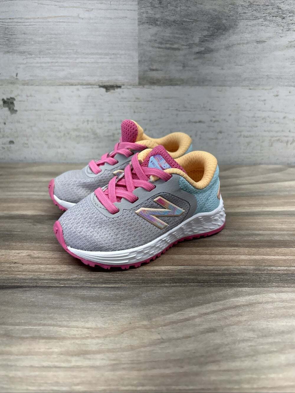 NEW BALANCE 545 Running SHOES - TODDLER Size 3 New